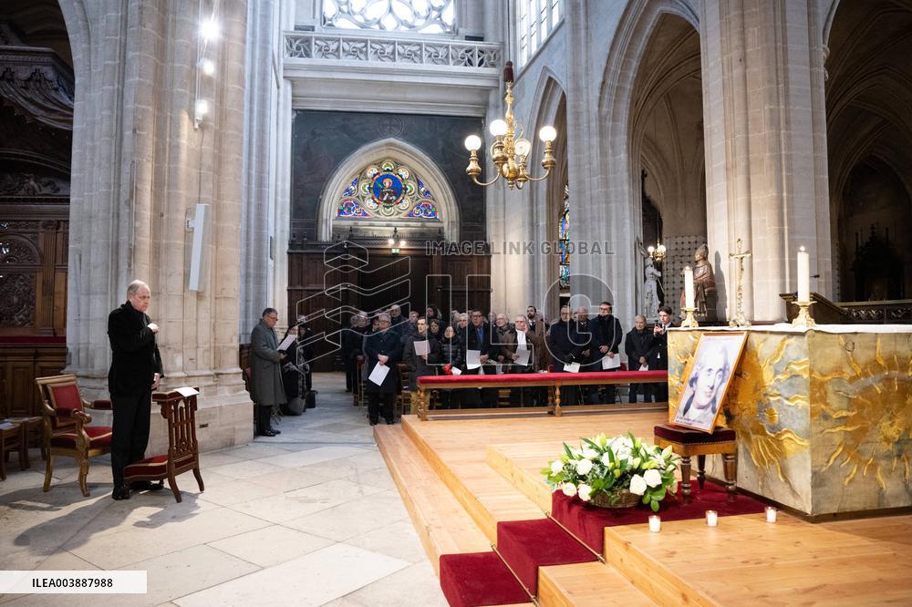 Tribute to King Louis XVI - Paris