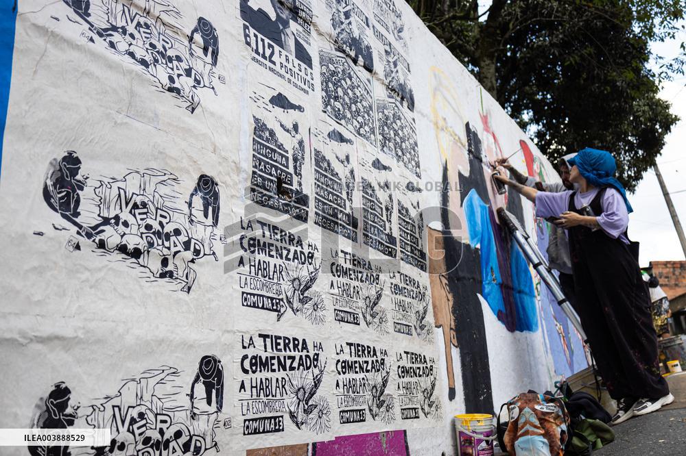 Digging The Truth Mural  in Medellin's Comuna 13