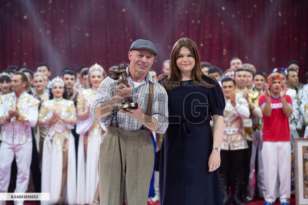 NO TABLOIDS: 47th International Circus Festival -Monaco