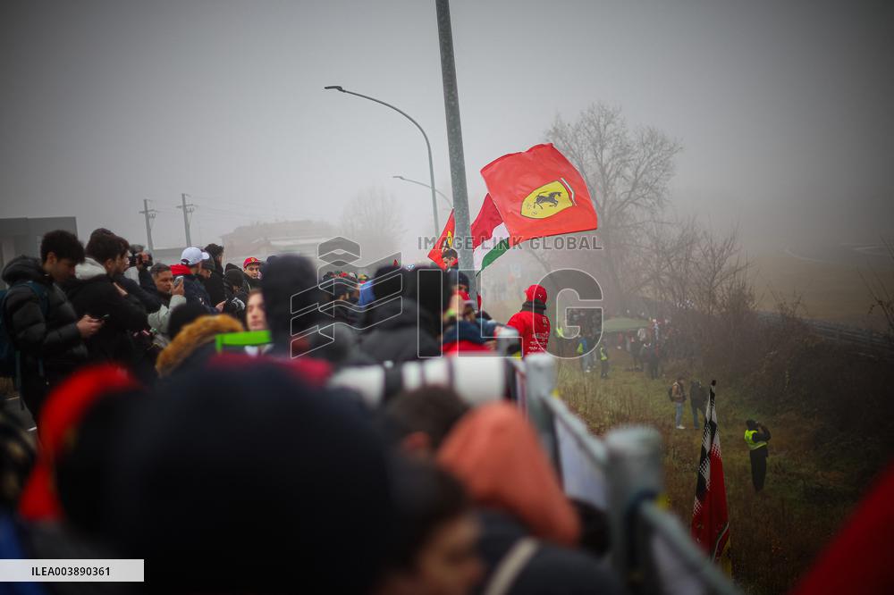 MOTORI - Formula 1 - Ferrari supporters for the first time of Lewis Hamilton on Ferrari F1
