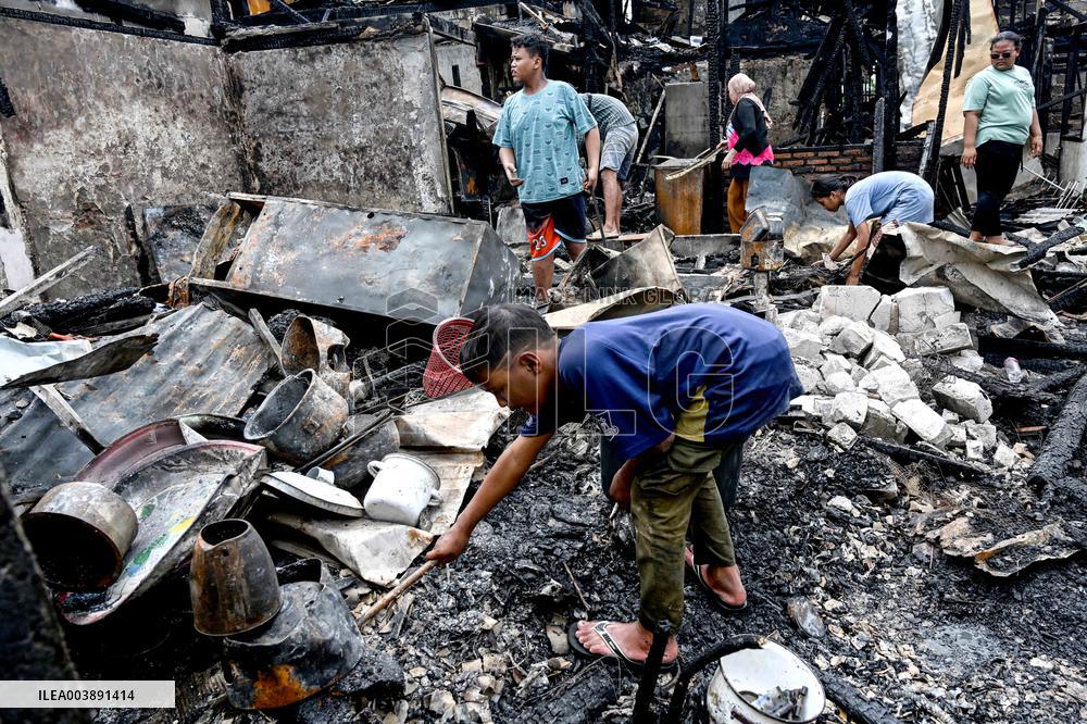 Fire Destroyed Hundreds of House In Central Jakarta