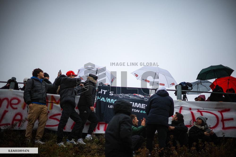 MOTORI - Formula 1 - Lewis Hamilton sulla Ferrari