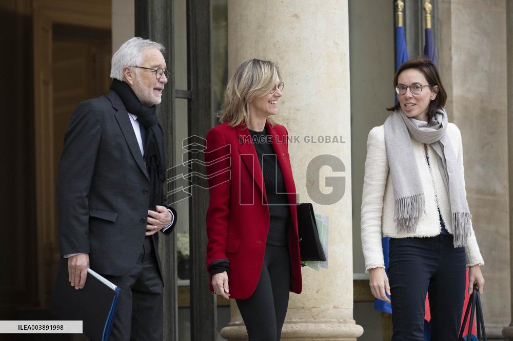 Weekly Cabinet Meeting - Paris