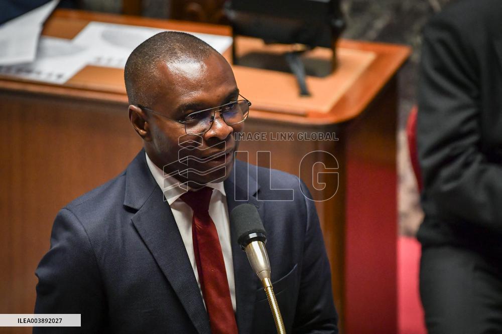 Questions to the government at the National Assembly in Paris FA