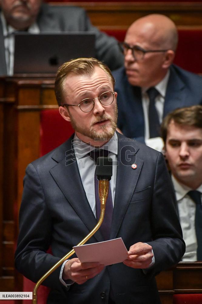 Questions to the government at the National Assembly in Paris FA