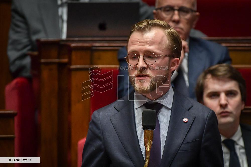 Questions to the government at the National Assembly in Paris FA