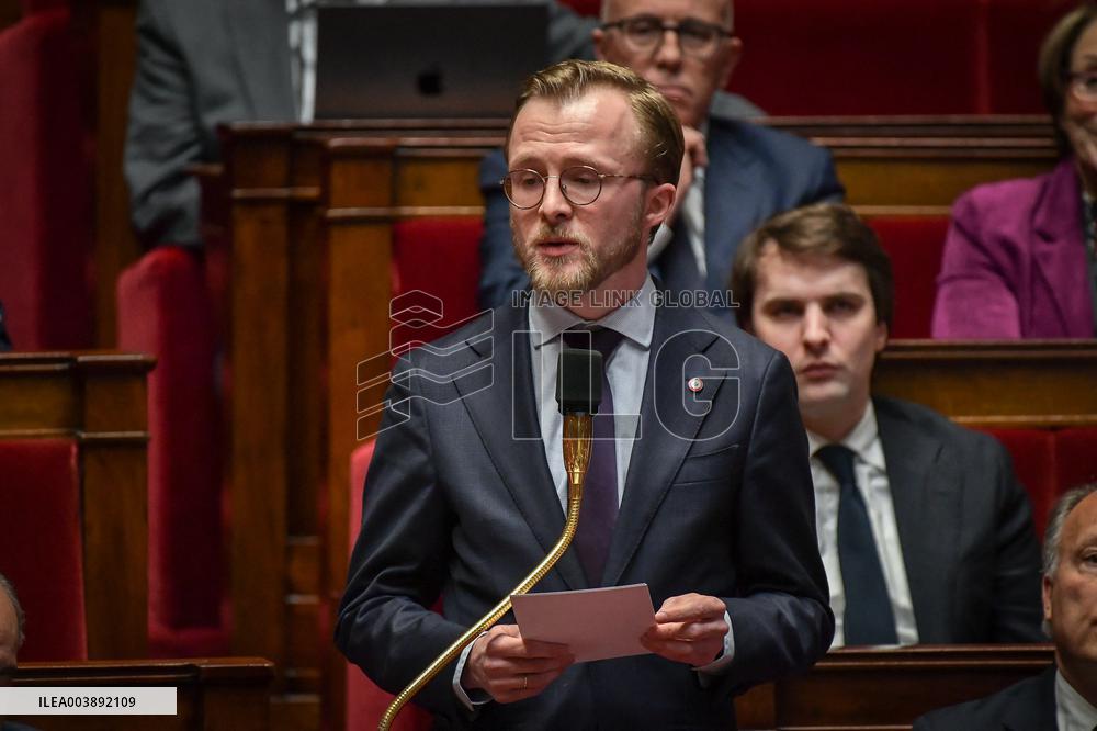 Questions to the government at the National Assembly in Paris FA