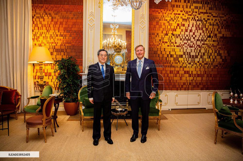 King Willem Alexander Receives China's Vice PM - The Hague