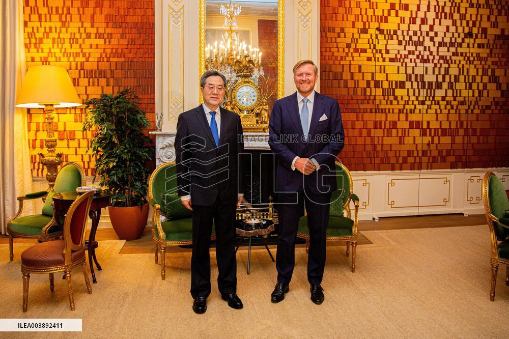King Willem Alexander Receives China's Vice PM - The Hague