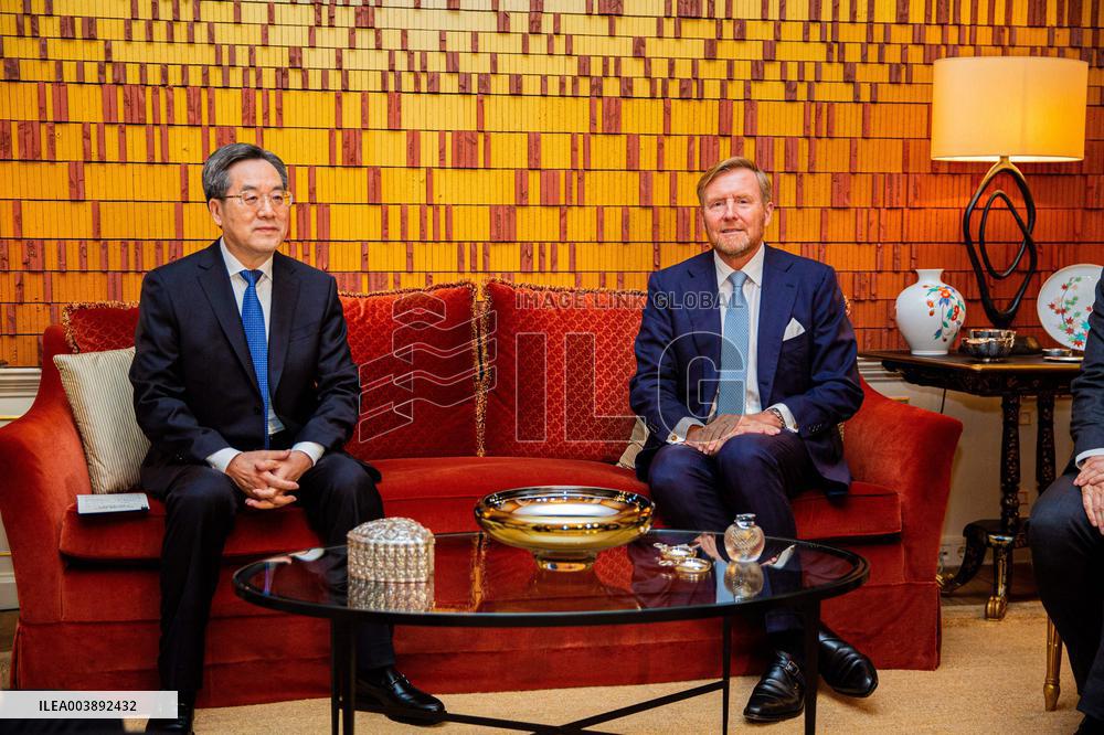 King Willem Alexander Receives China's Vice PM - The Hague