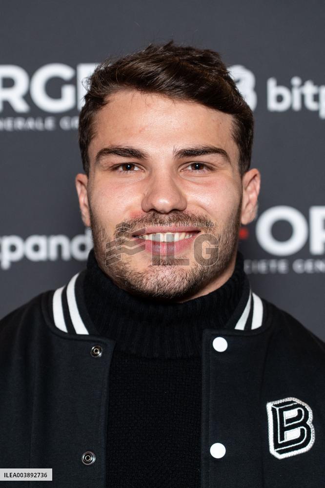 Exclu - Antoine Dupont at an event - Paris AJ