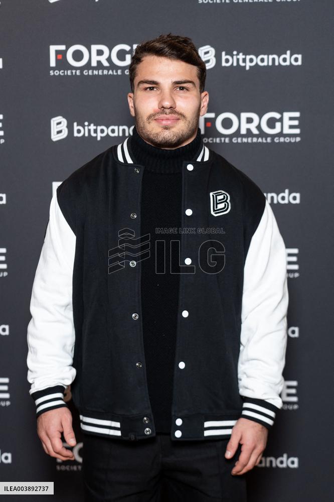Exclu - Antoine Dupont at an event - Paris AJ