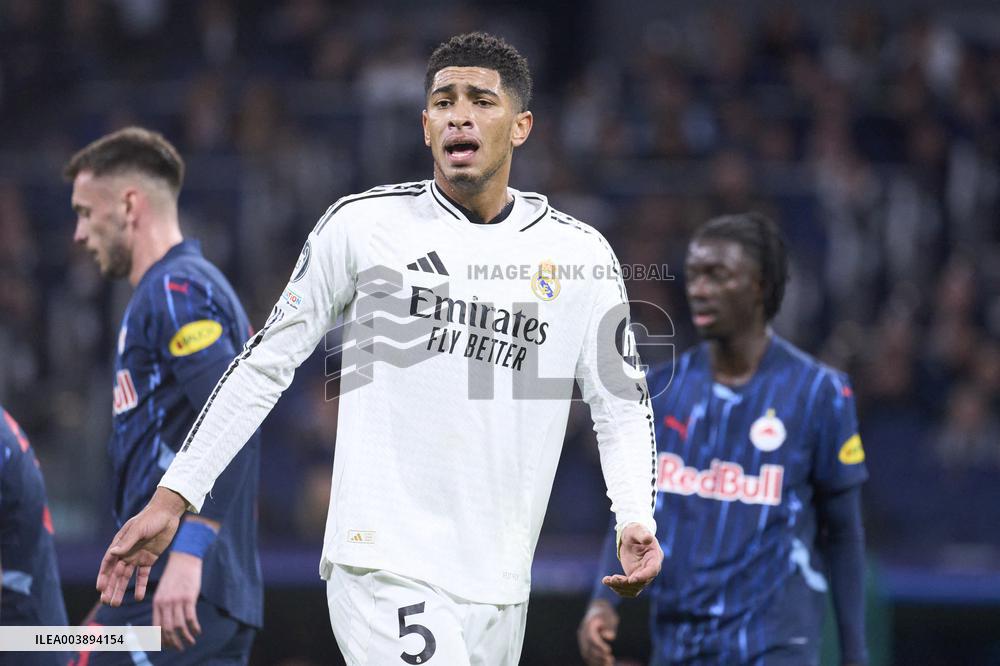 Real Madrid C.F. v FC Salzburg - Madrid