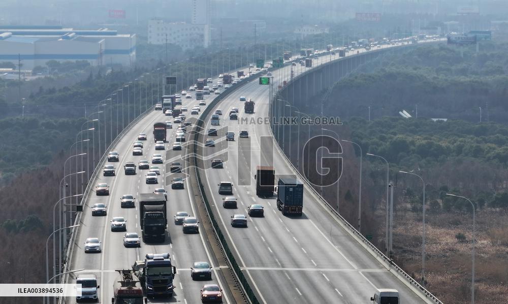 Spring Festival Expressway Peak