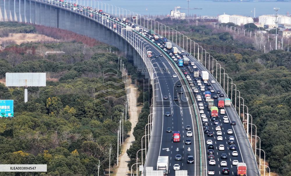 Spring Festival Expressway Peak
