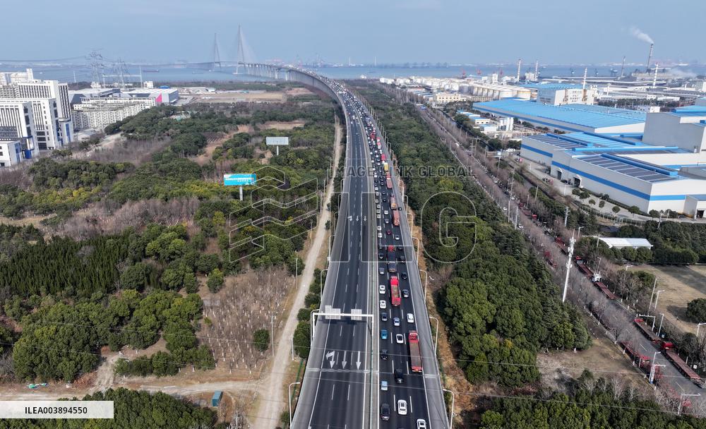 Spring Festival Expressway Peak