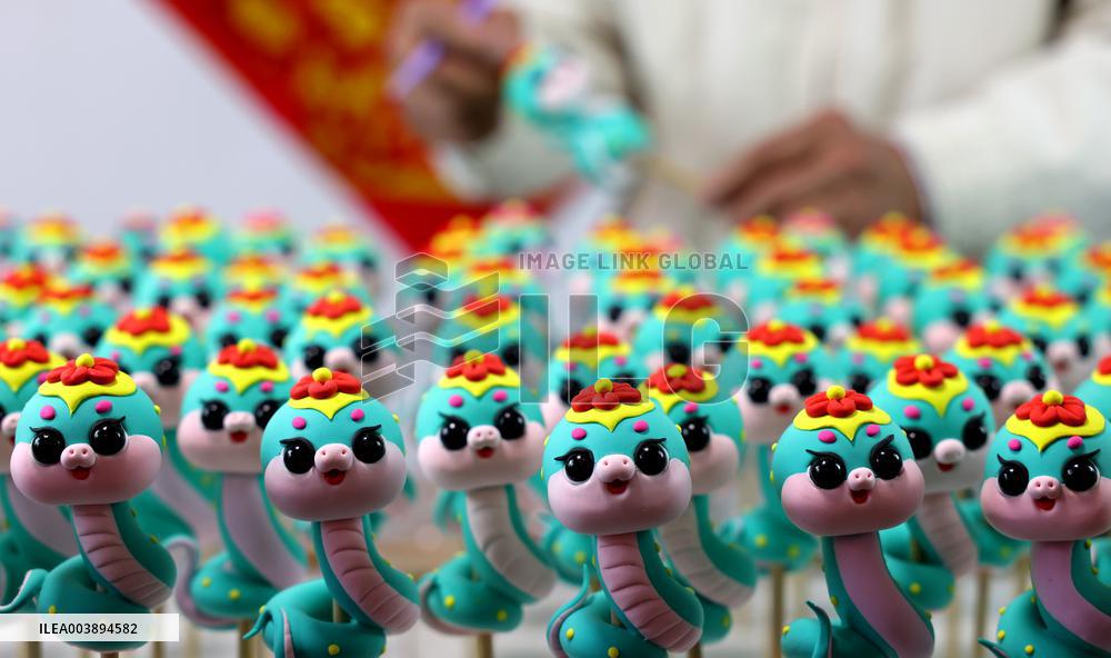 Snake-theme Handmade Clay Sculpture