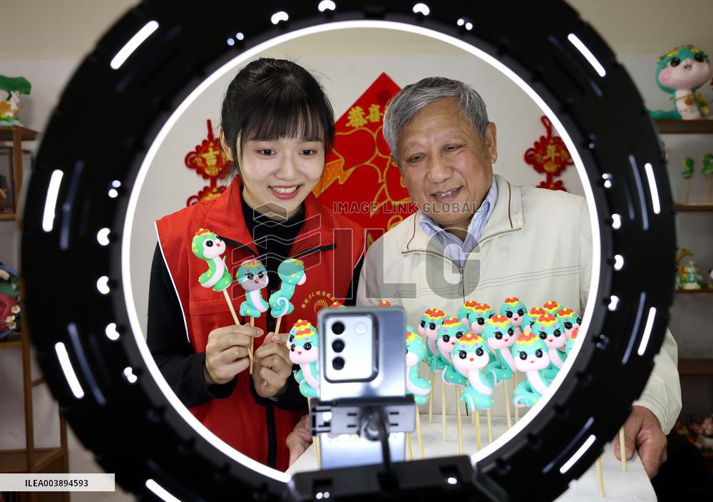 Snake-theme Handmade Clay Sculpture