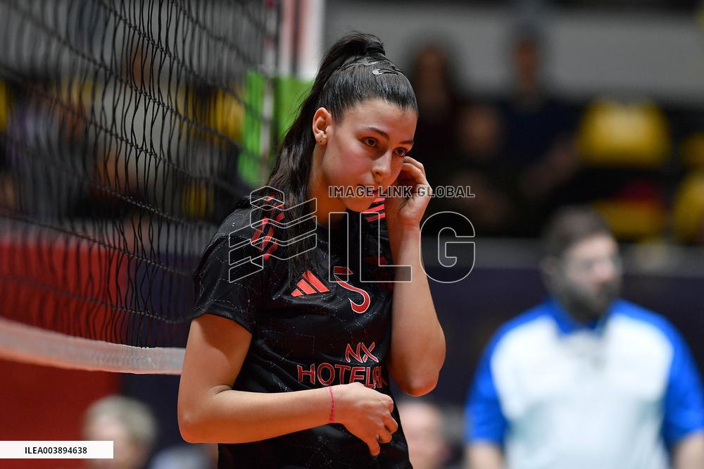 VOLLEY - Volley Challenge Cup Women - Reale Mutua Fenera Chieri vs Sport Lisboa e Benfica