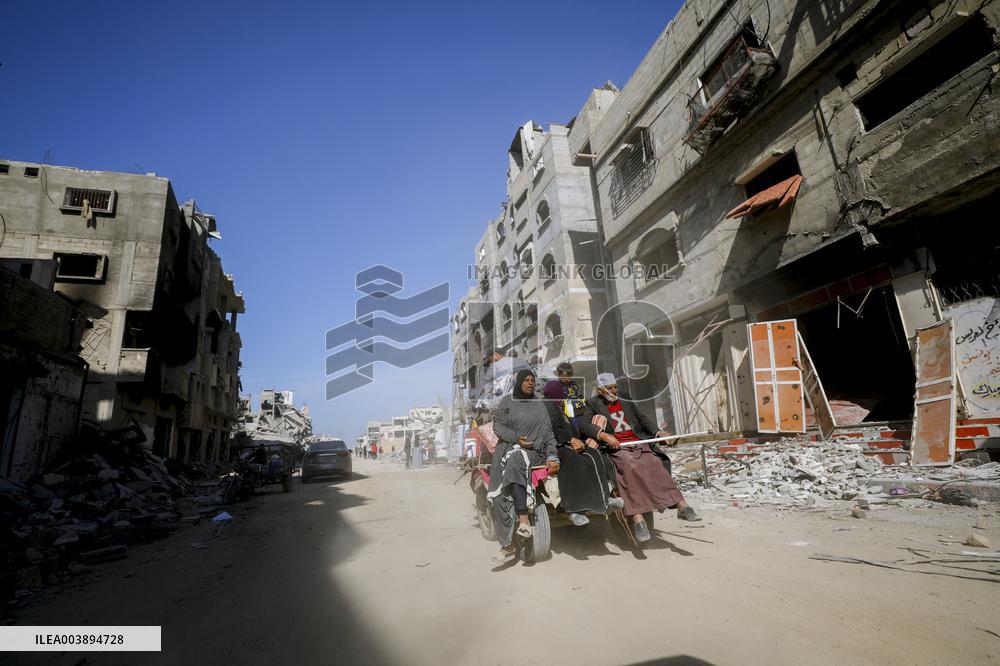 Third Day of A Ceasefire Between Israel and Hamas - Gaza