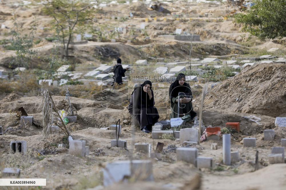 Life And Death During The Ceasefire At The Gaza Strip - Palestine