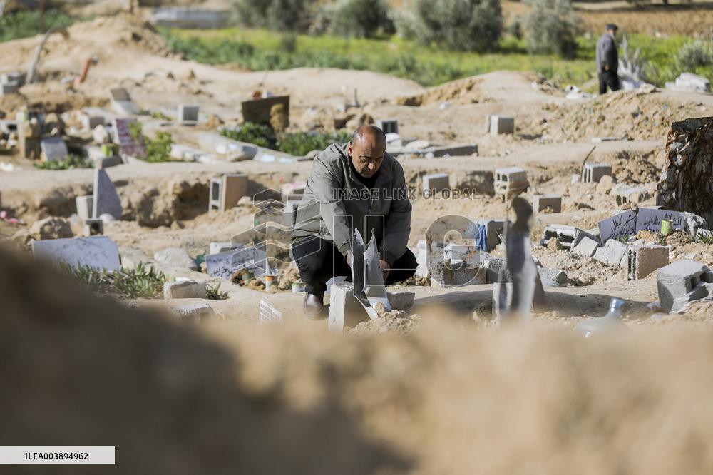 Life And Death During The Ceasefire At The Gaza Strip - Palestine