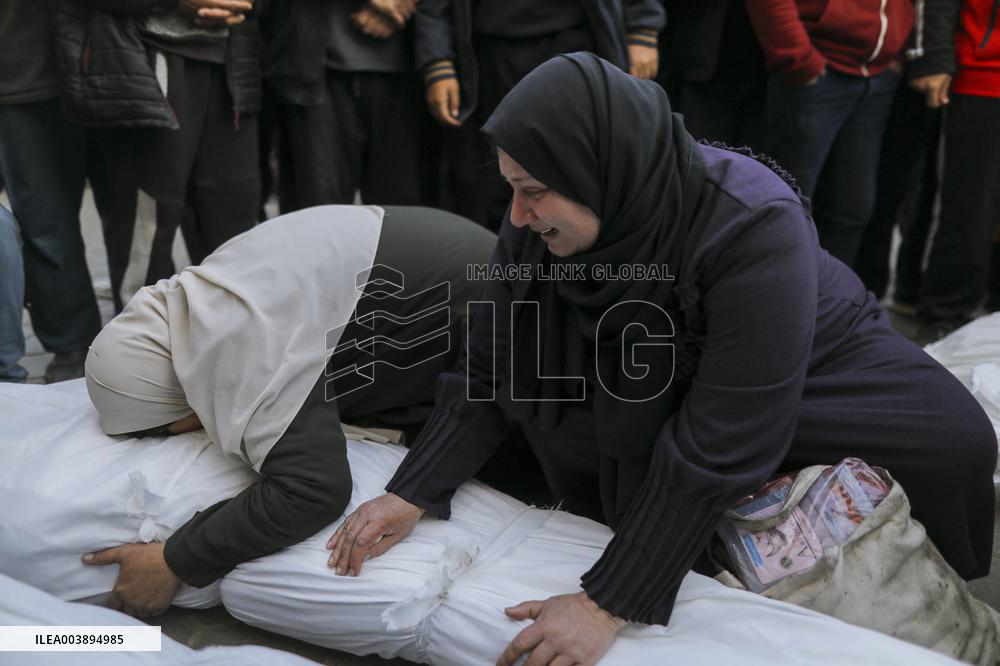 Life And Death During The Ceasefire At The Gaza Strip - Palestine