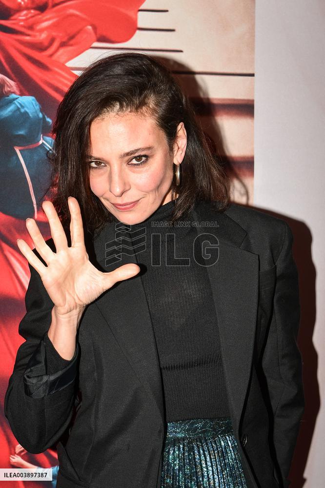 Preview of the film Diamanti in Paris FA