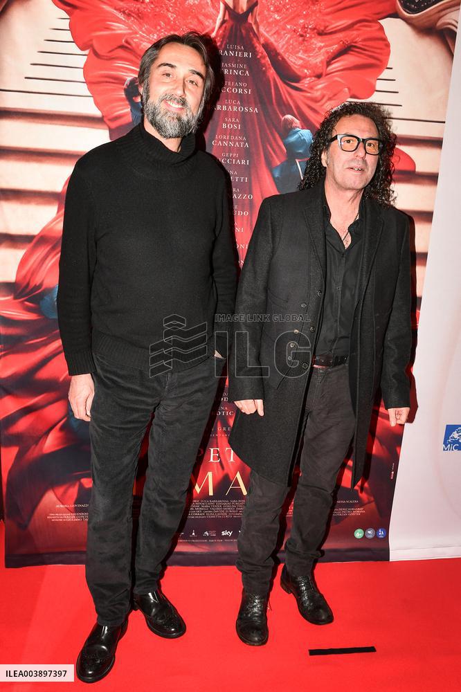 Preview of the film Diamanti in Paris FA