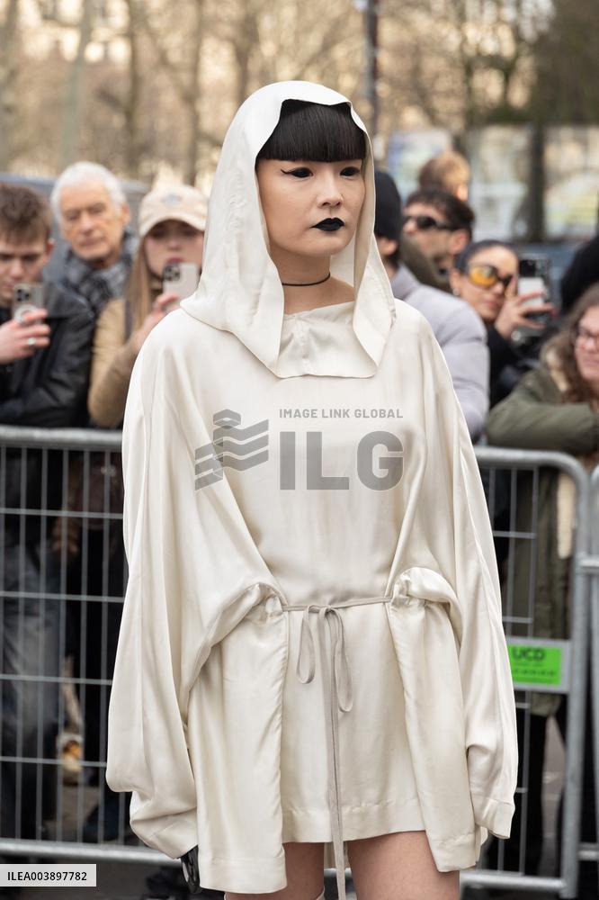 PFW - Rick Owens - Arrivals NB