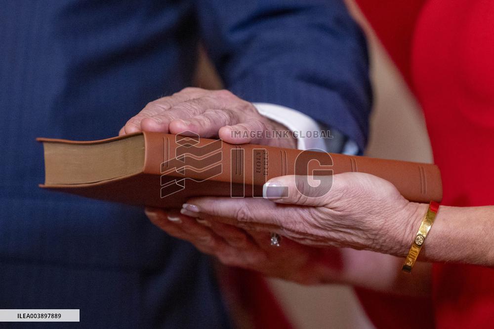 Vice President JD Vance swears in John Ratcliffe as Director of the Central Intelligence Agency