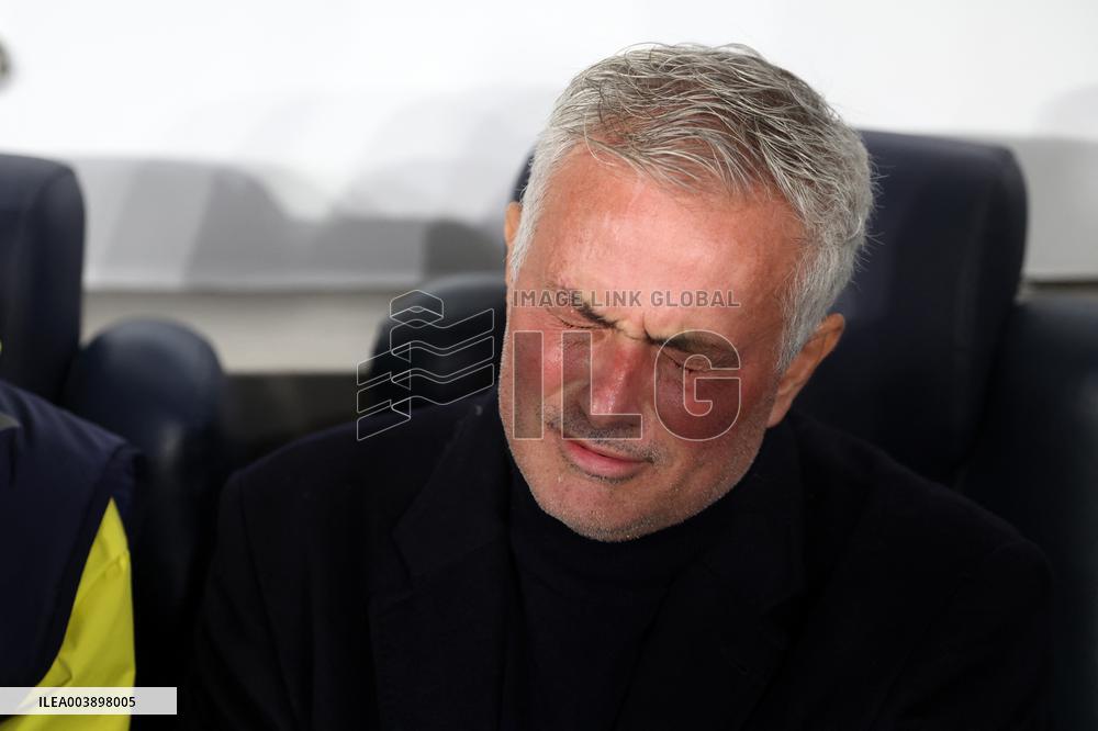 UEFA Europa League - Fenerbahce vs Olympique Lyonnais