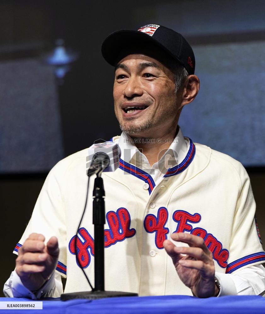 Baseball: Ichiro at press conference