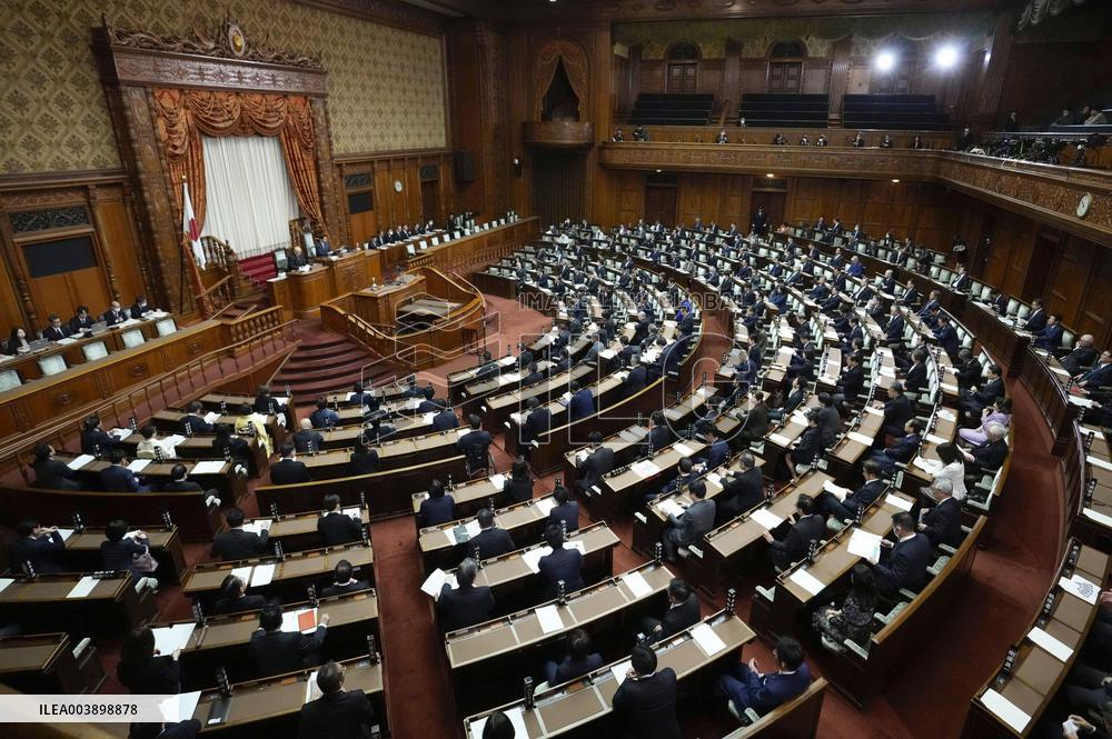Japan's Diet convenes ordinary session