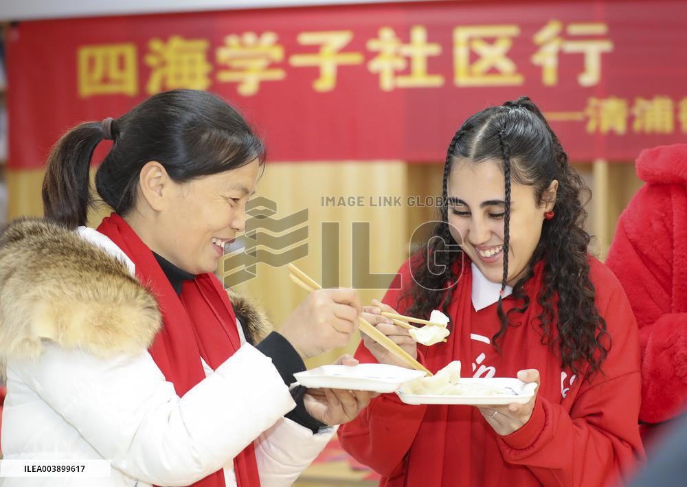 International Students Experience Spring Festival Customs