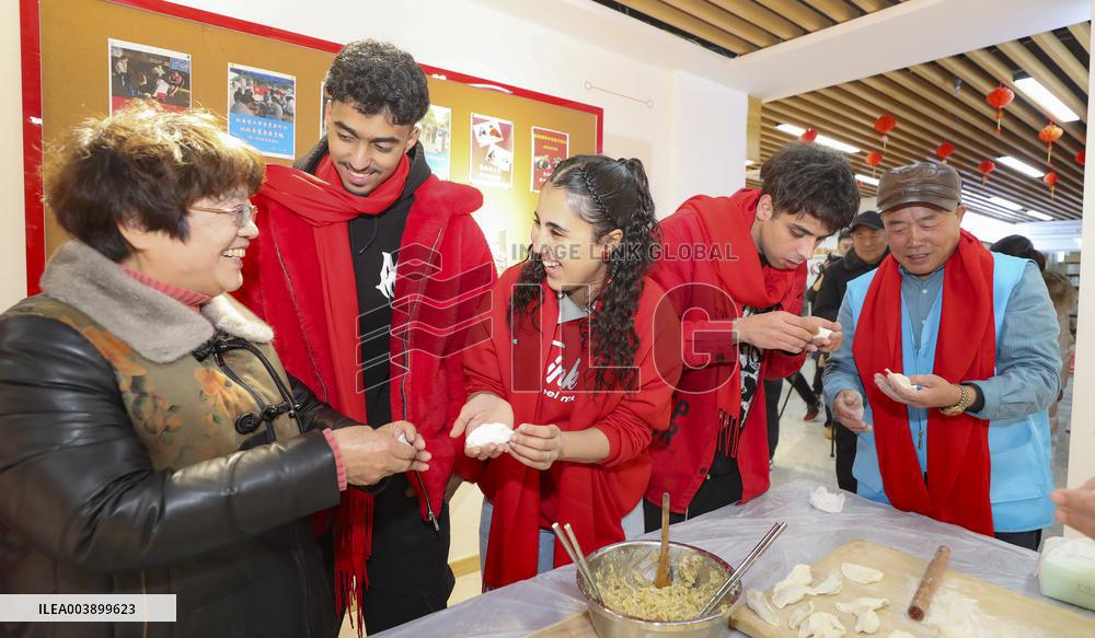 International Students Experience Spring Festival Customs
