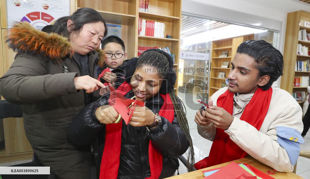 International Students Experience Spring Festival Customs