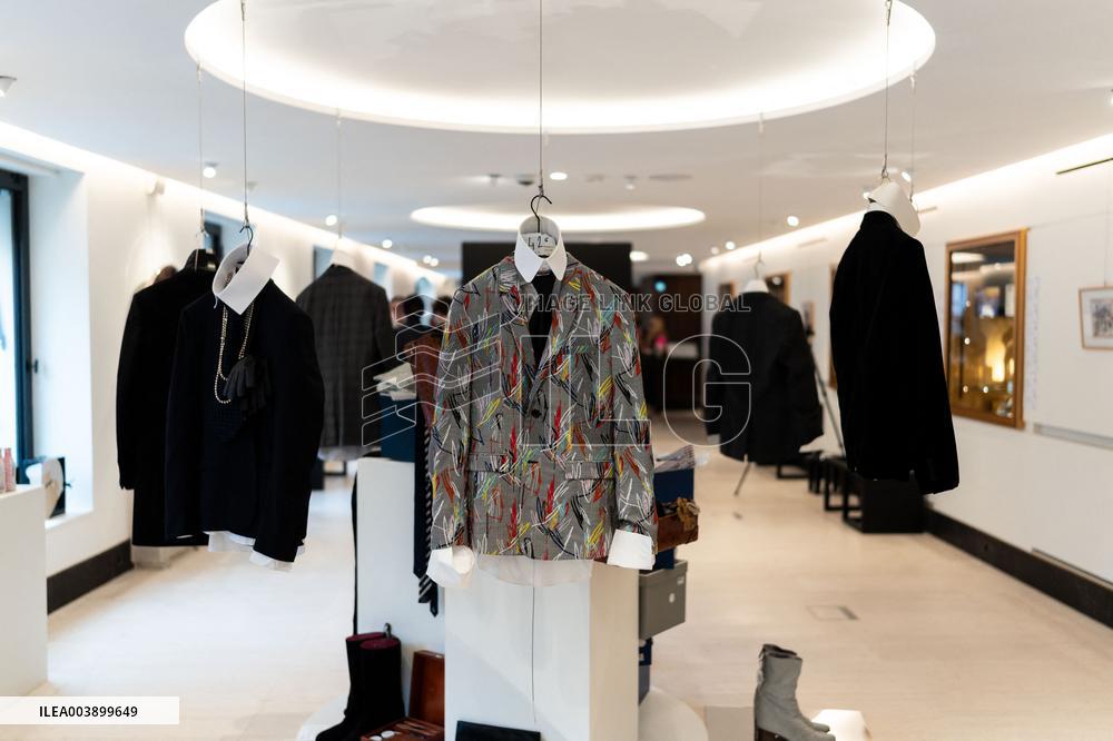 Auction of Karl Lagerfeld's Personal Collection - Paris