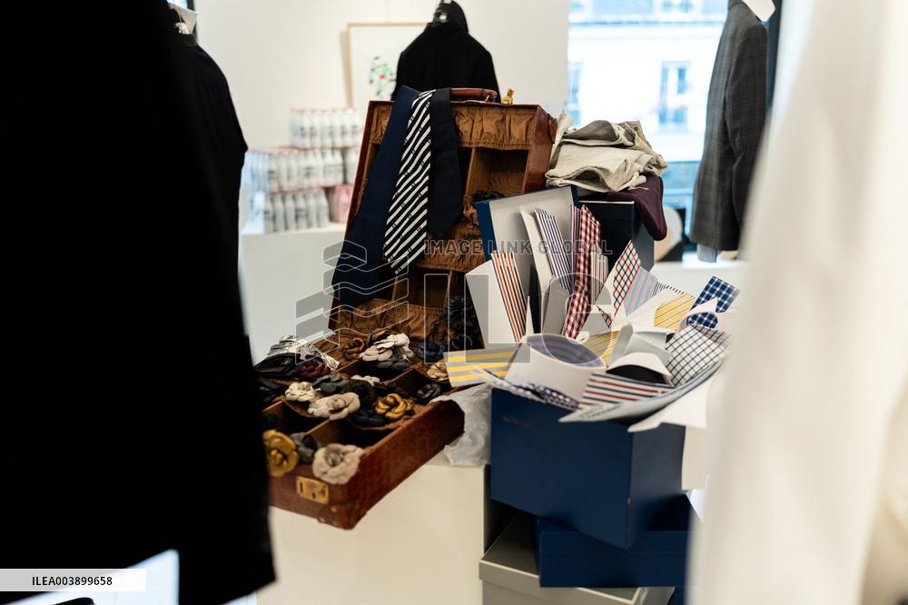 Auction of Karl Lagerfeld's Personal Collection - Paris