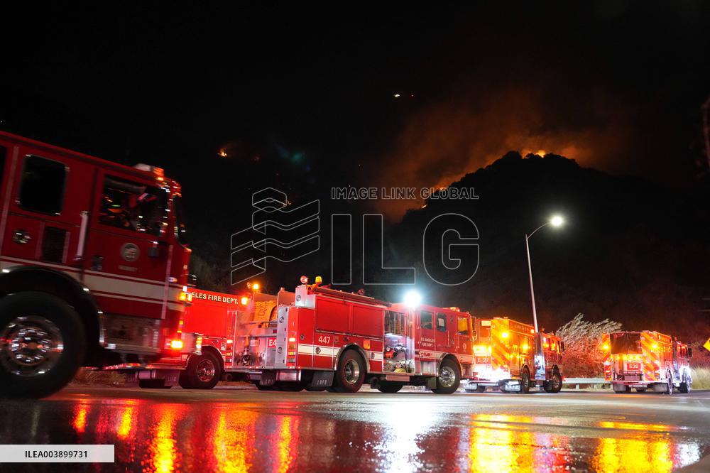 US Firefighters Fight Sepulveda Fire - LA