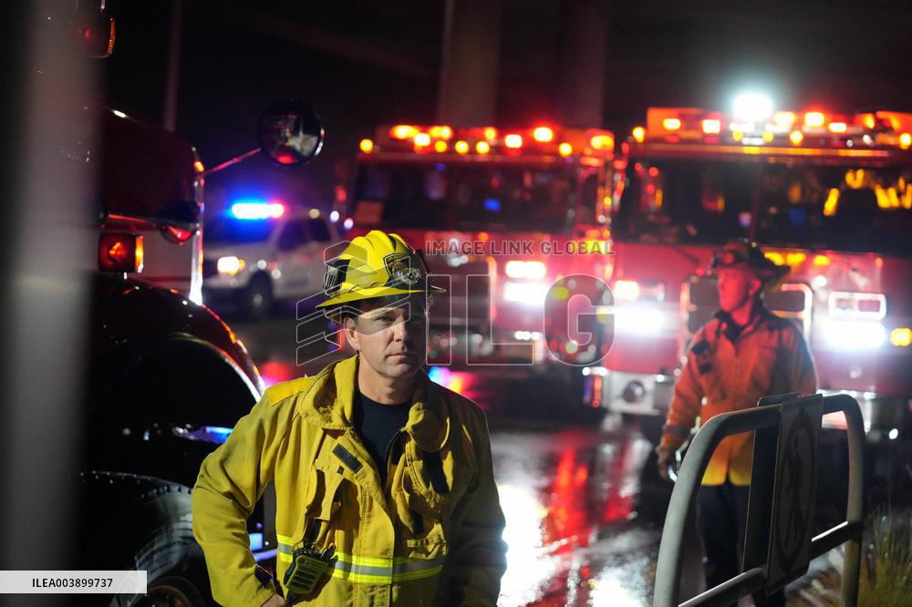US Firefighters Fight Sepulveda Fire - LA