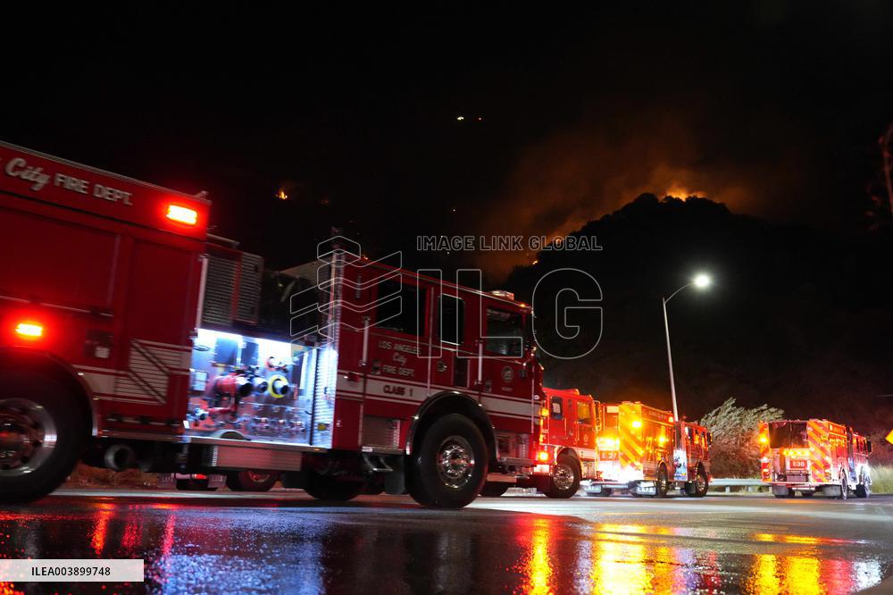 US Firefighters Fight Sepulveda Fire - LA