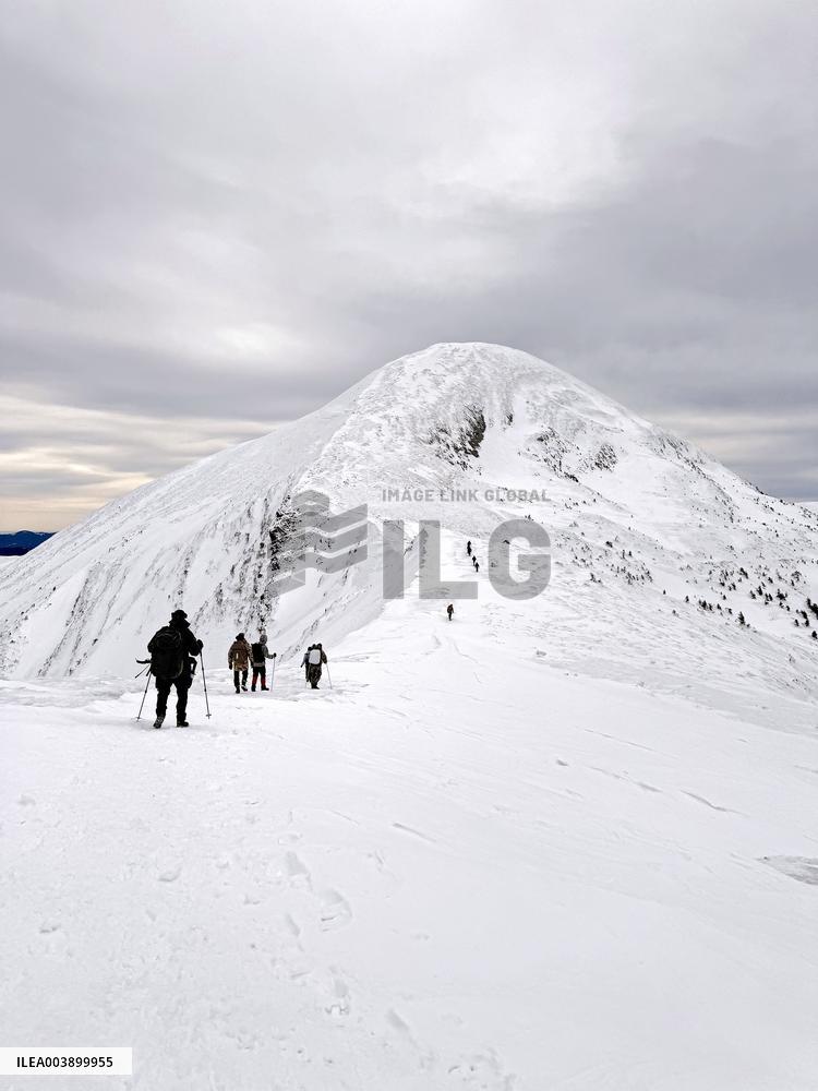 Representatives of NATO, EU member states and Ukraines military climb Mount Hoverla