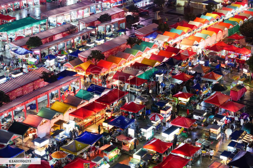 People Prepare For The Spring Festival in Suqian