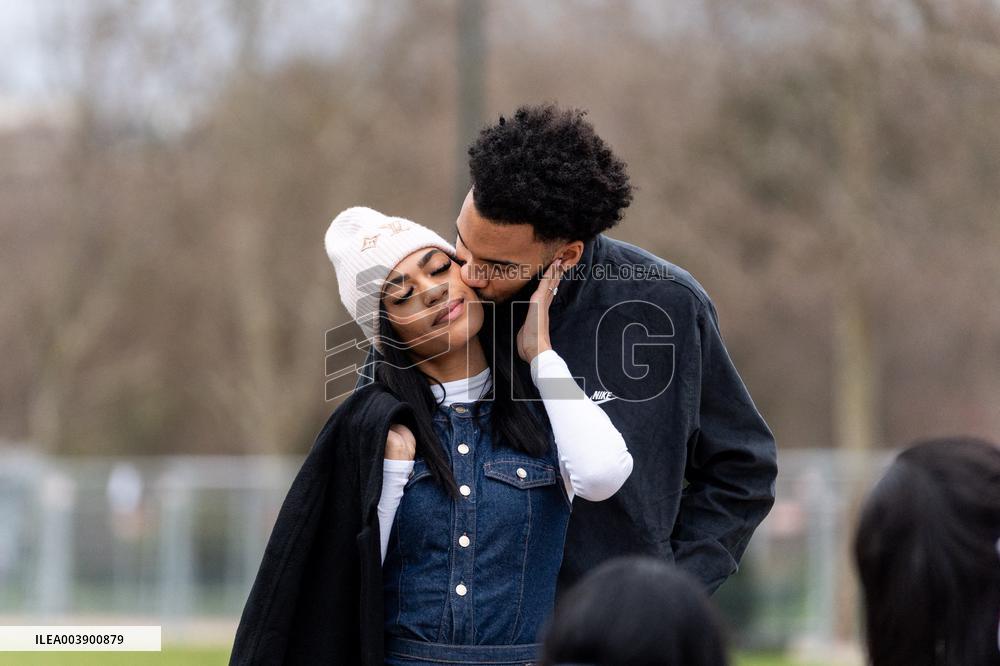 San Antonio Spurs Group Photo - Paris