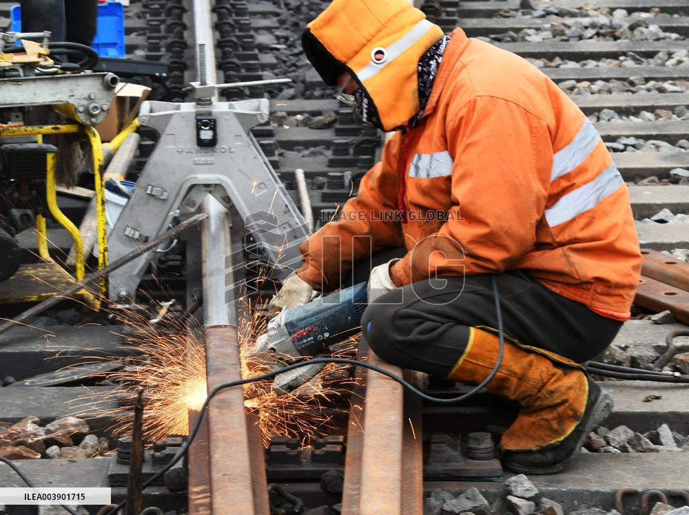 Spring Festival Travel Rush Train Safety Inspection