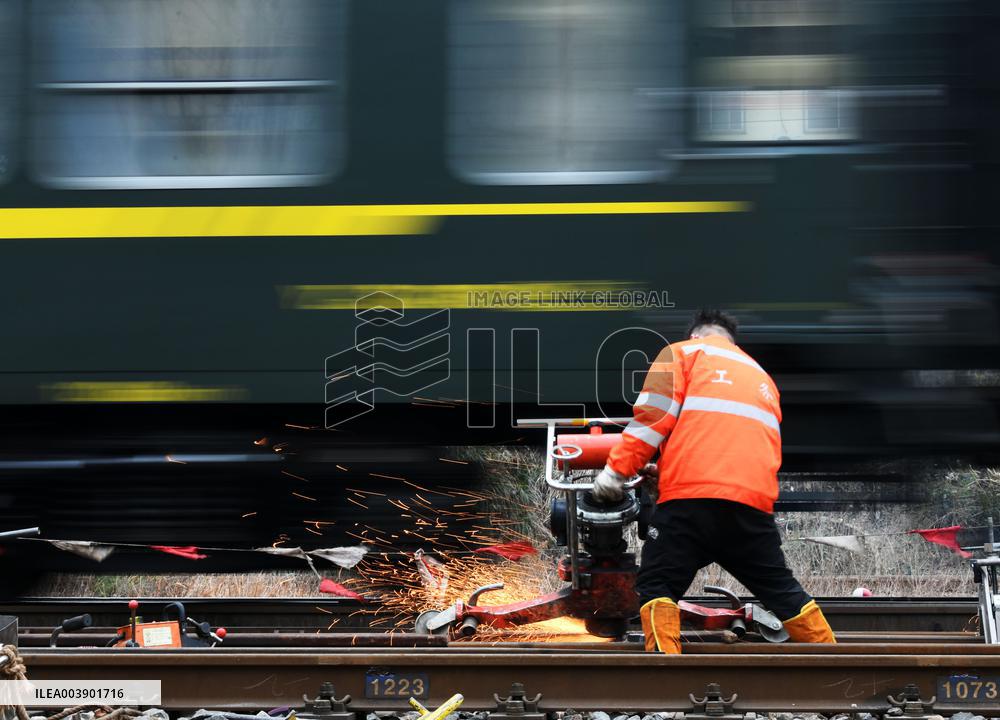 Spring Festival Travel Rush Train Safety Inspection