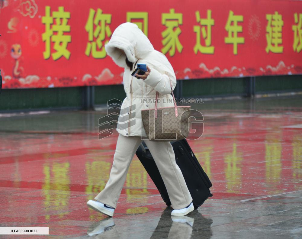 Chinese People Come Home From All Over The World for the Spring Festival