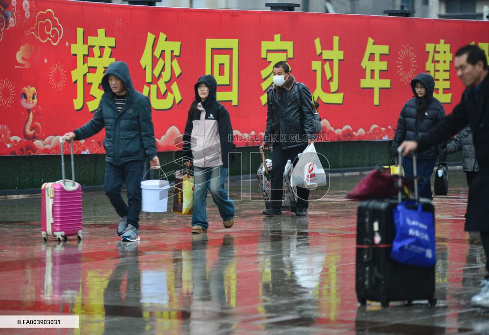 Chinese People Come Home From All Over The World for the Spring Festival