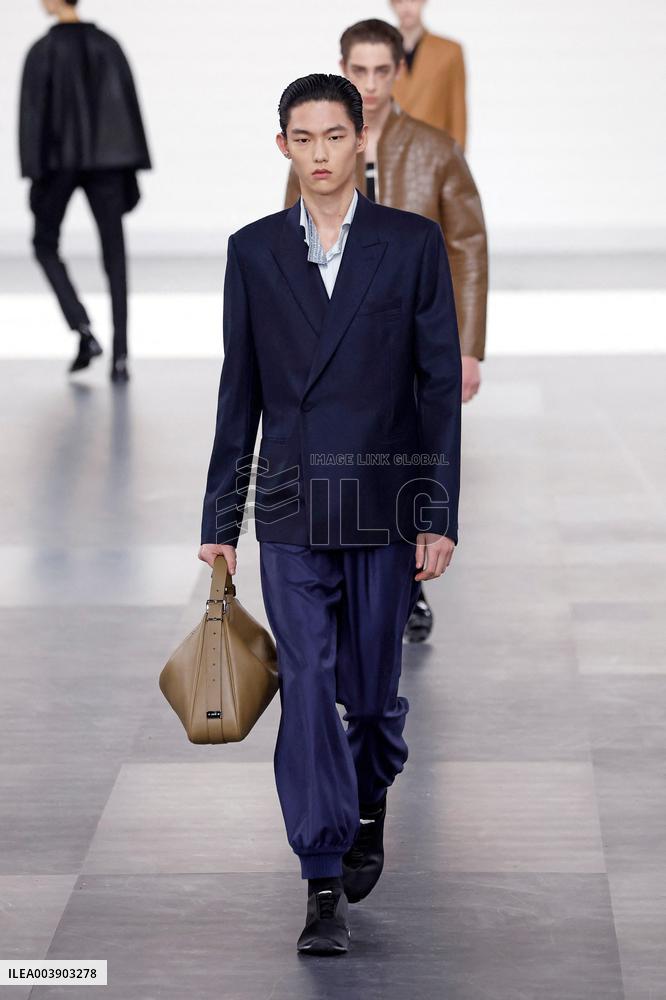 PFW - Dior Runway